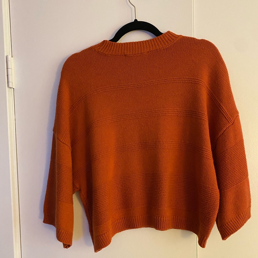 sweater - Picture 2 of 2